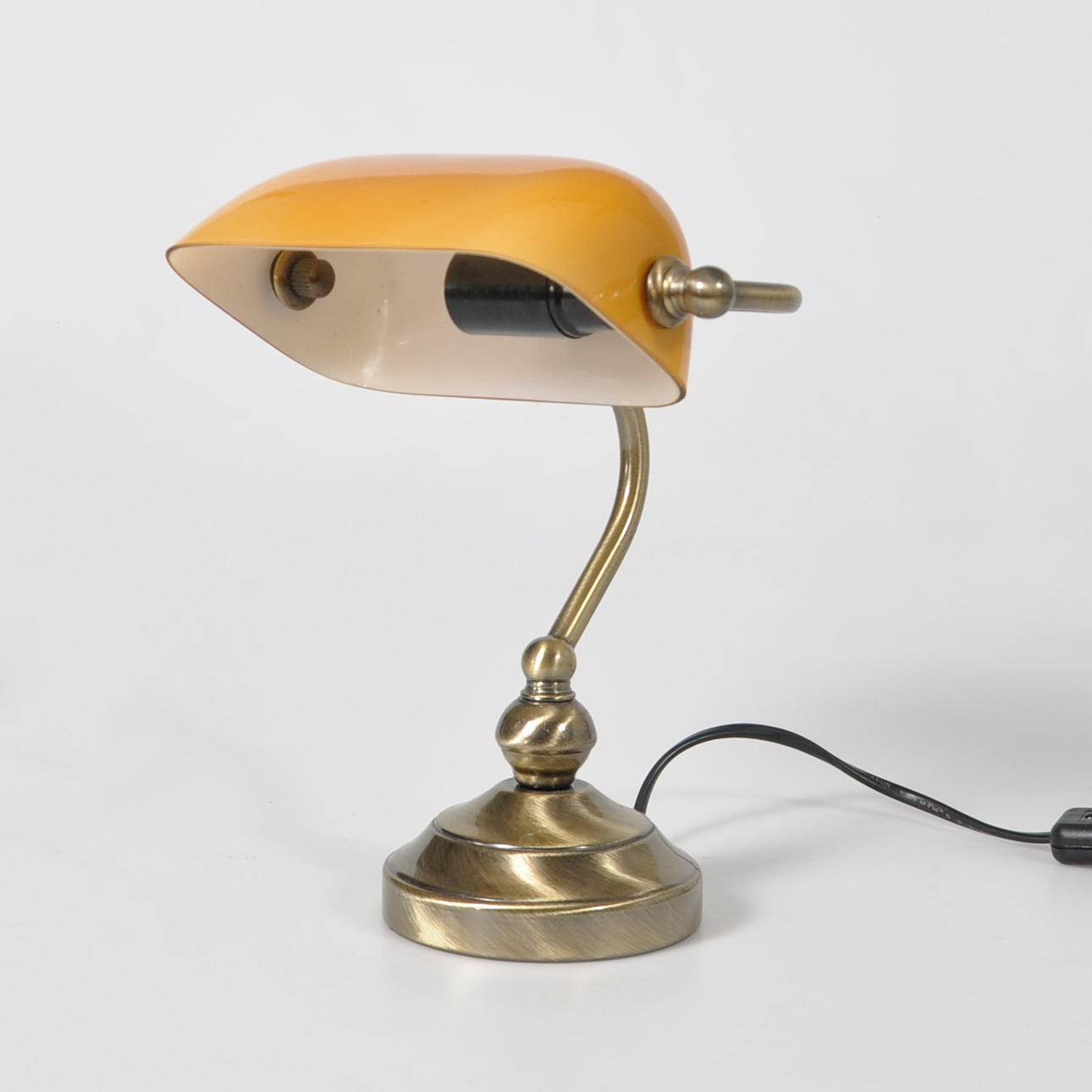 LIBRARY LAMP 1900s/2000s, English style.