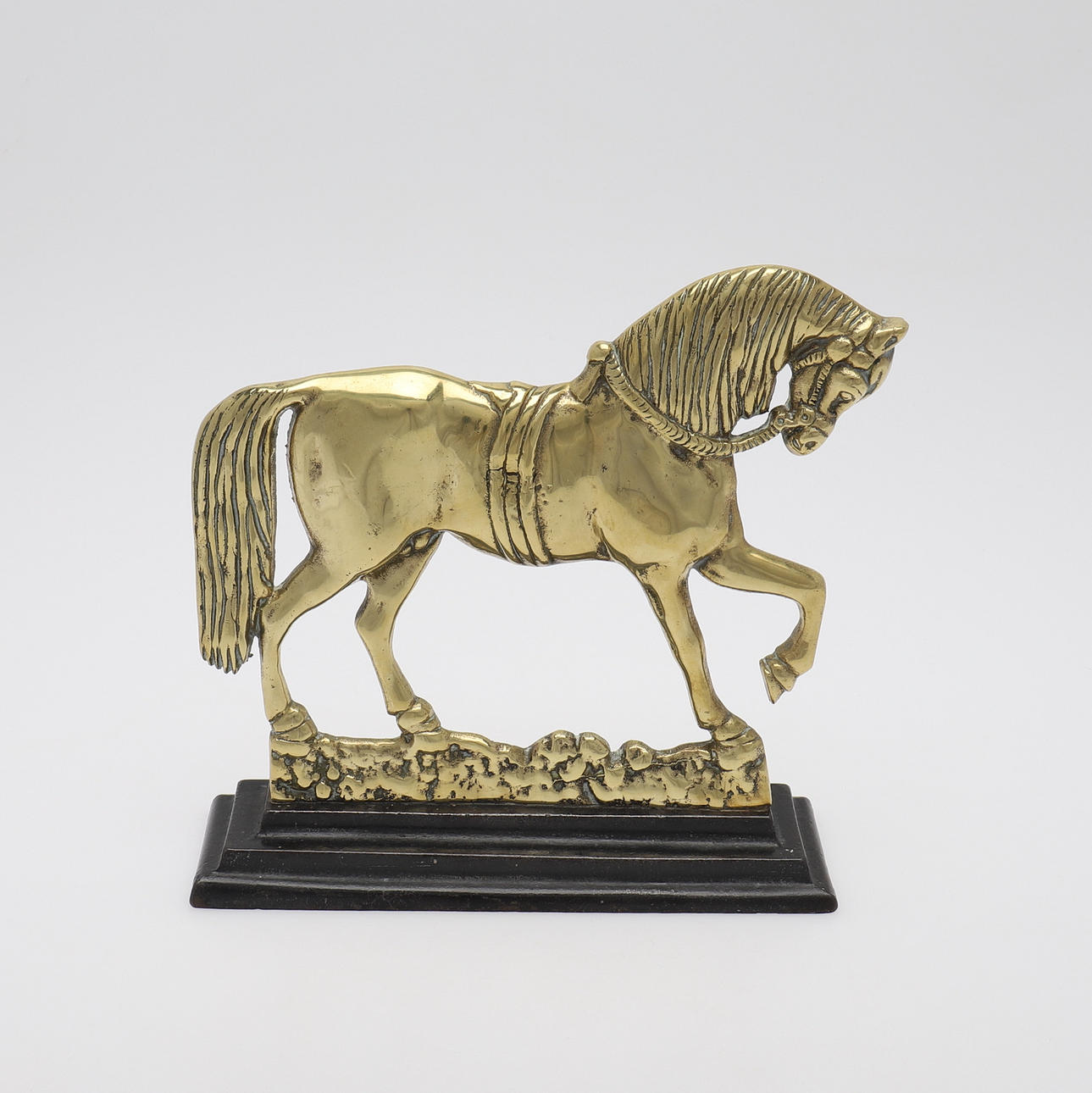 DÖRRSTOPP I FORM AV EN HÄST.