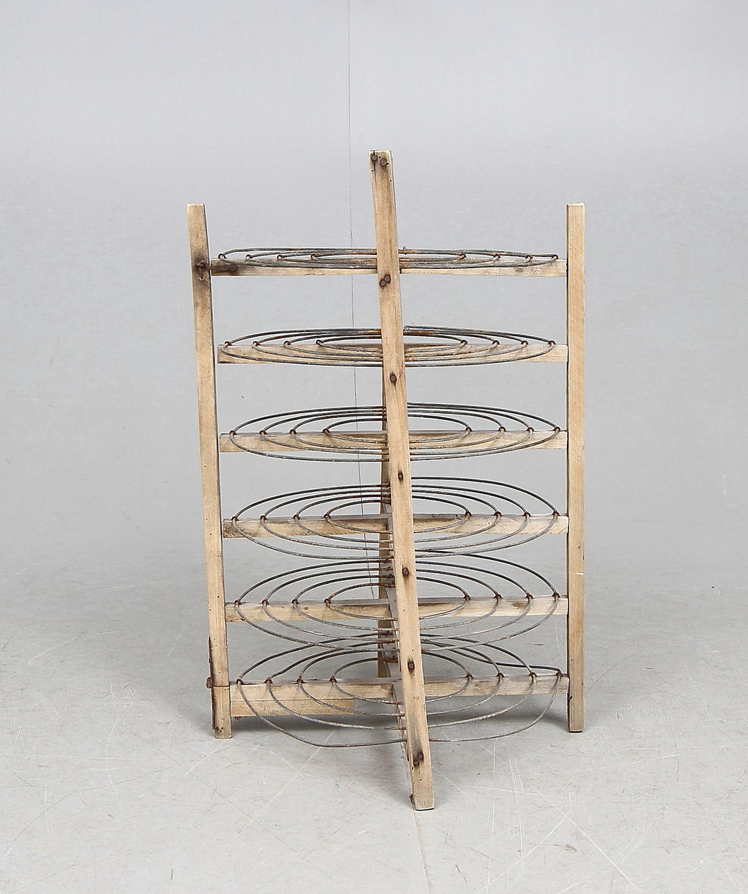 TÅRTHYLLA, Frankrike, 1900-tal.