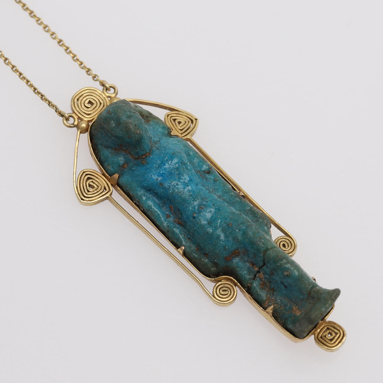 PENDANT WITH USHEPTI and necklace.