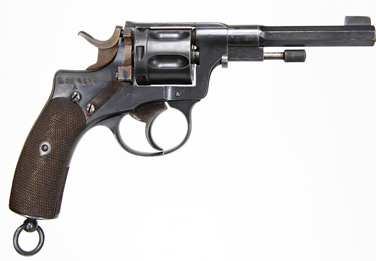 218. REVOLVER, belga, doble acción, marca Brevet Nagant, modelo 1887 ...