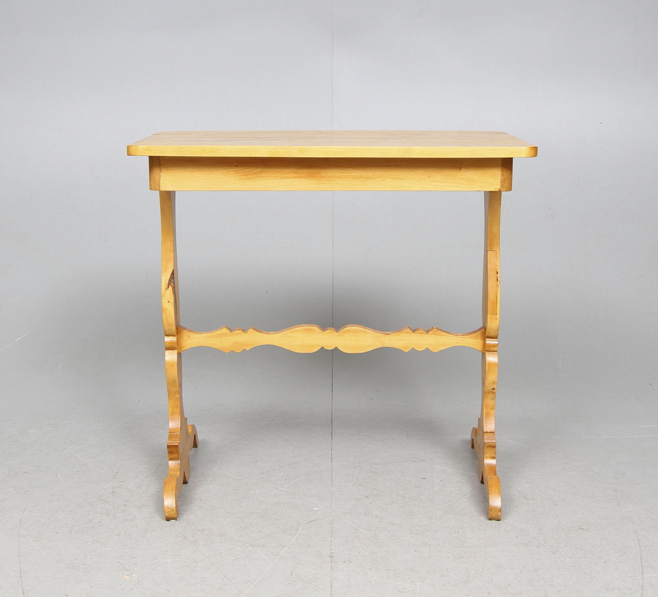 FÖNSTERBORD, nyrenässans, sent 1800-tal.