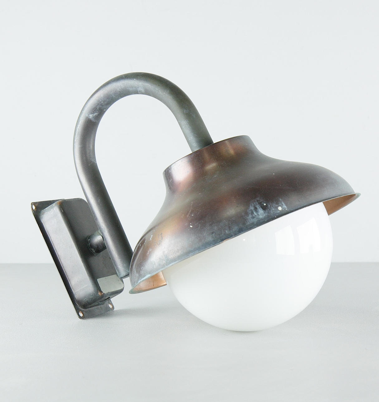 UTOMHUSBELYSNING, Westal, 1900-tal.