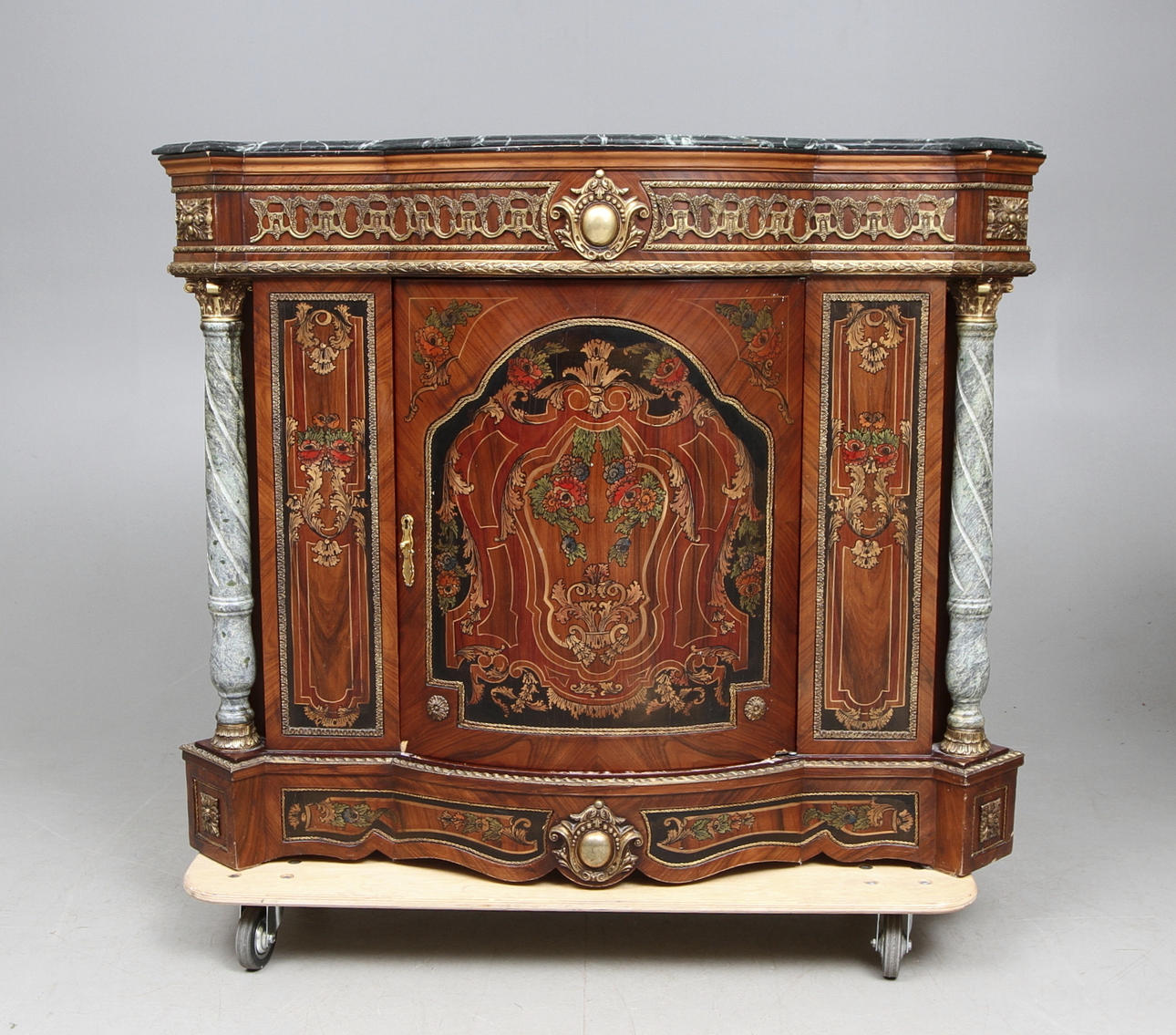 SKÅP, med stenskiva, 1900/2000 tal.