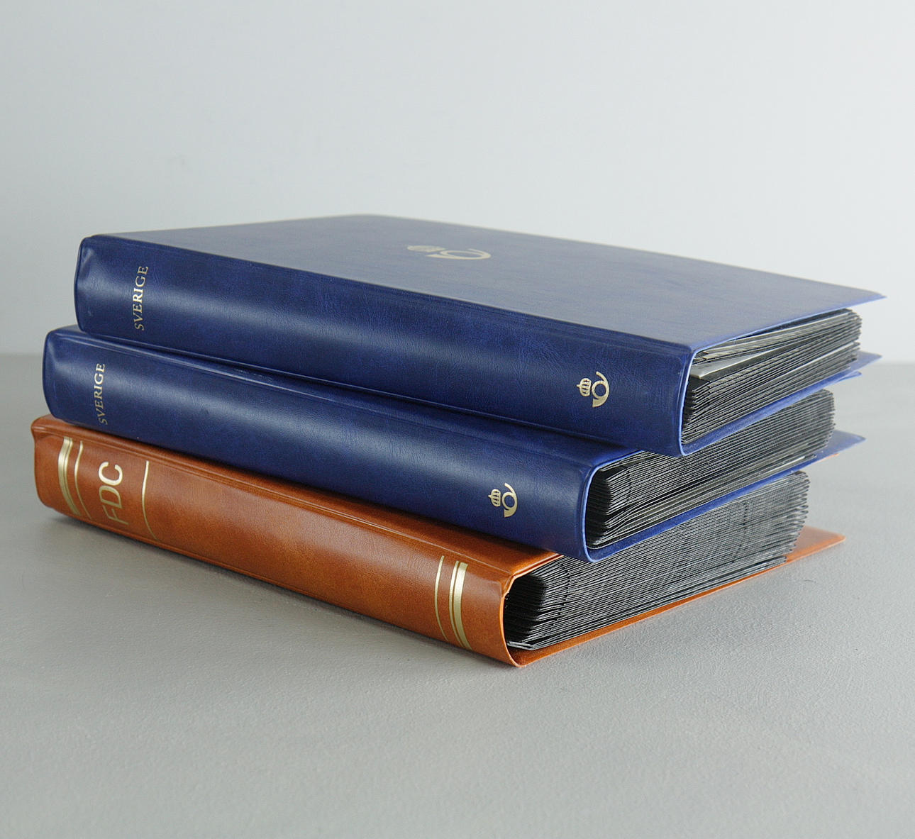 FÖRSTADAGSBREV OCH FRIMÄRKEN, samling.