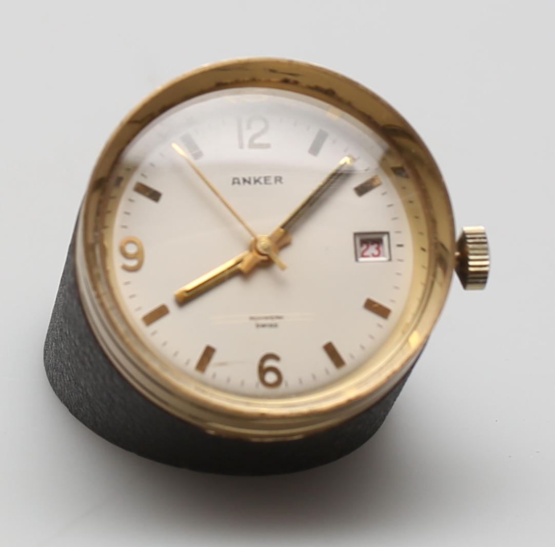 BORDSUR. Anker. Swiss made.