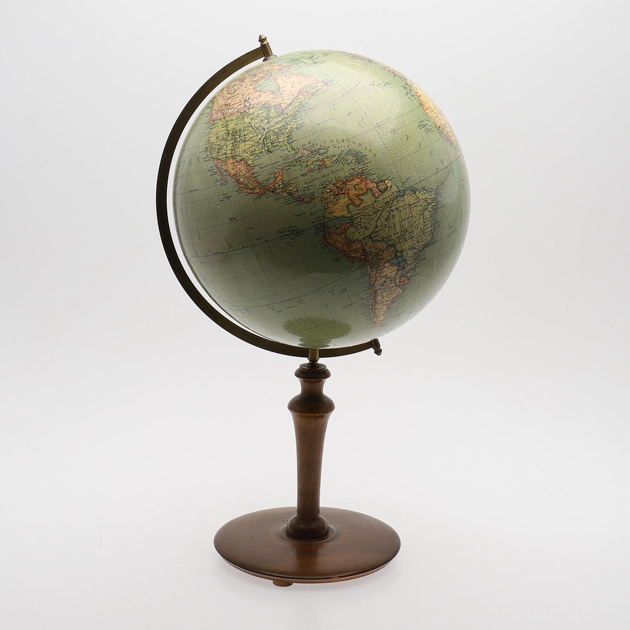 GLOBE, CIRCA 1920'erne, SVENSK BOGHANDEL CENTRAL.