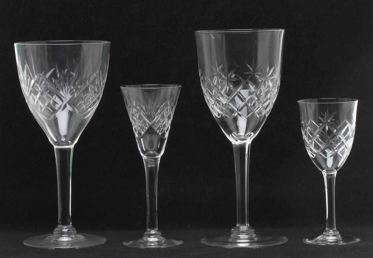 GLASSERVISDELAR, 2 modeller bland annat Helga.