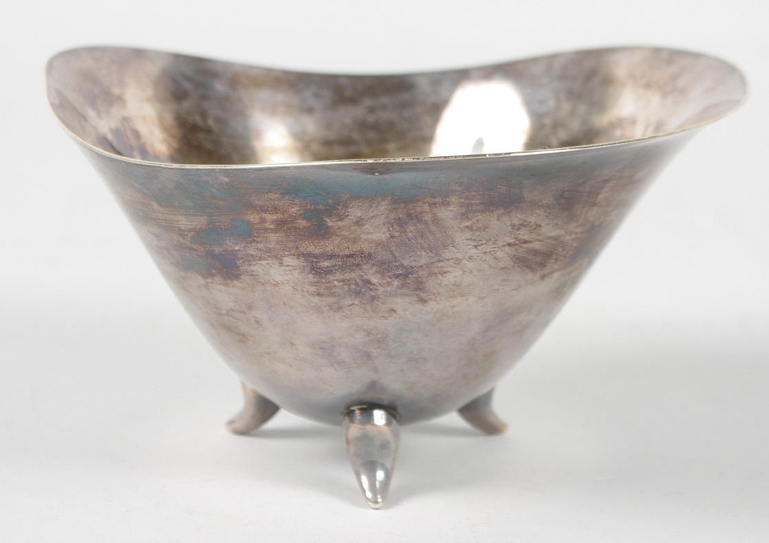 SKÅL PÅ FÖTTER, silver, Danmark.