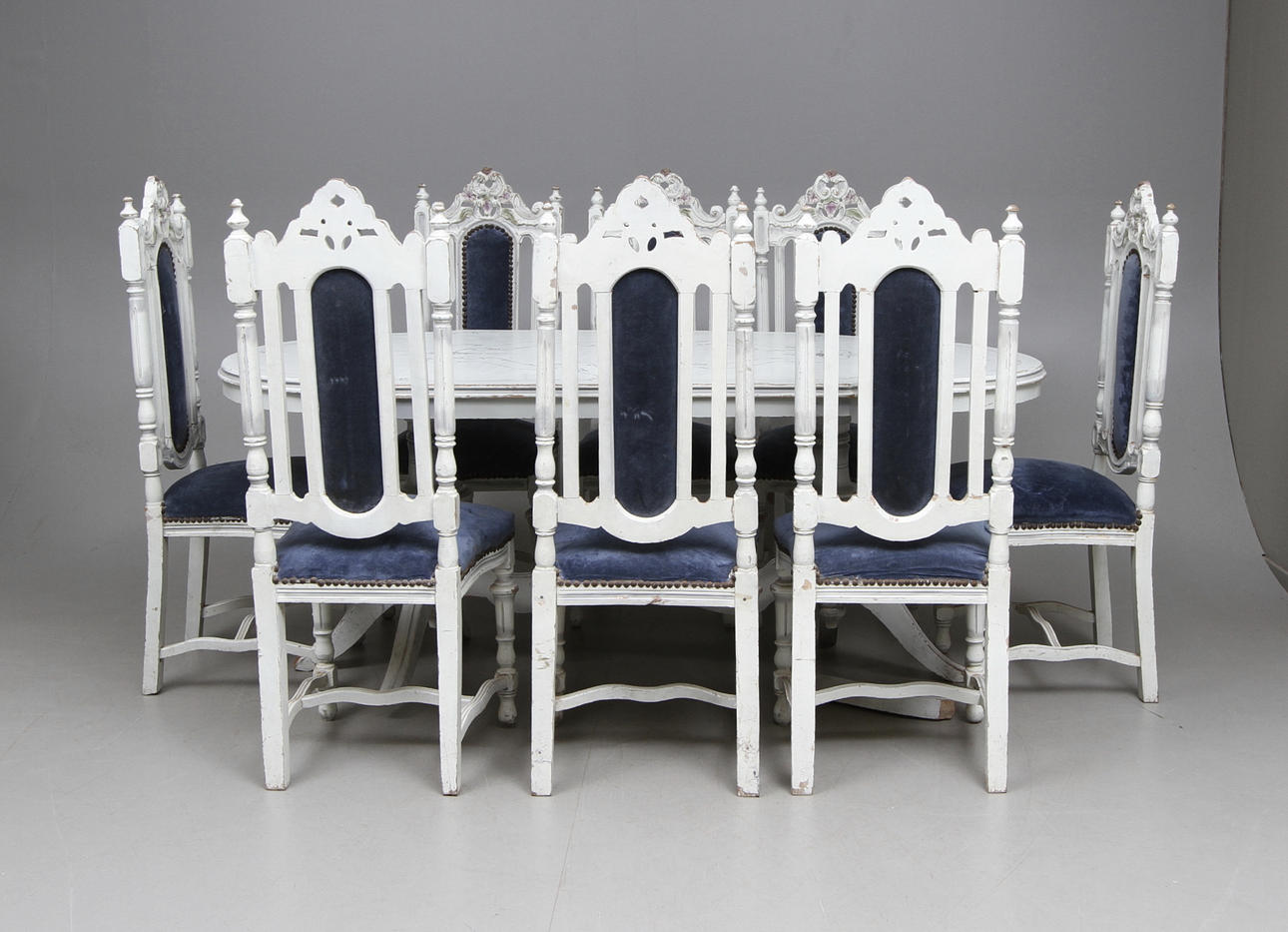 STOLAR, 8 st, Nyrenässasans, 1900 tal, samt bord.