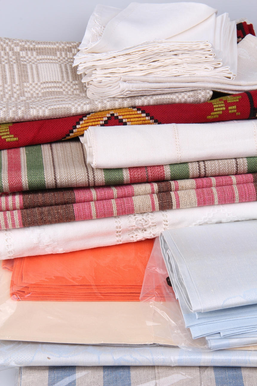 LINNE, 52 delar, dukar, servetter.