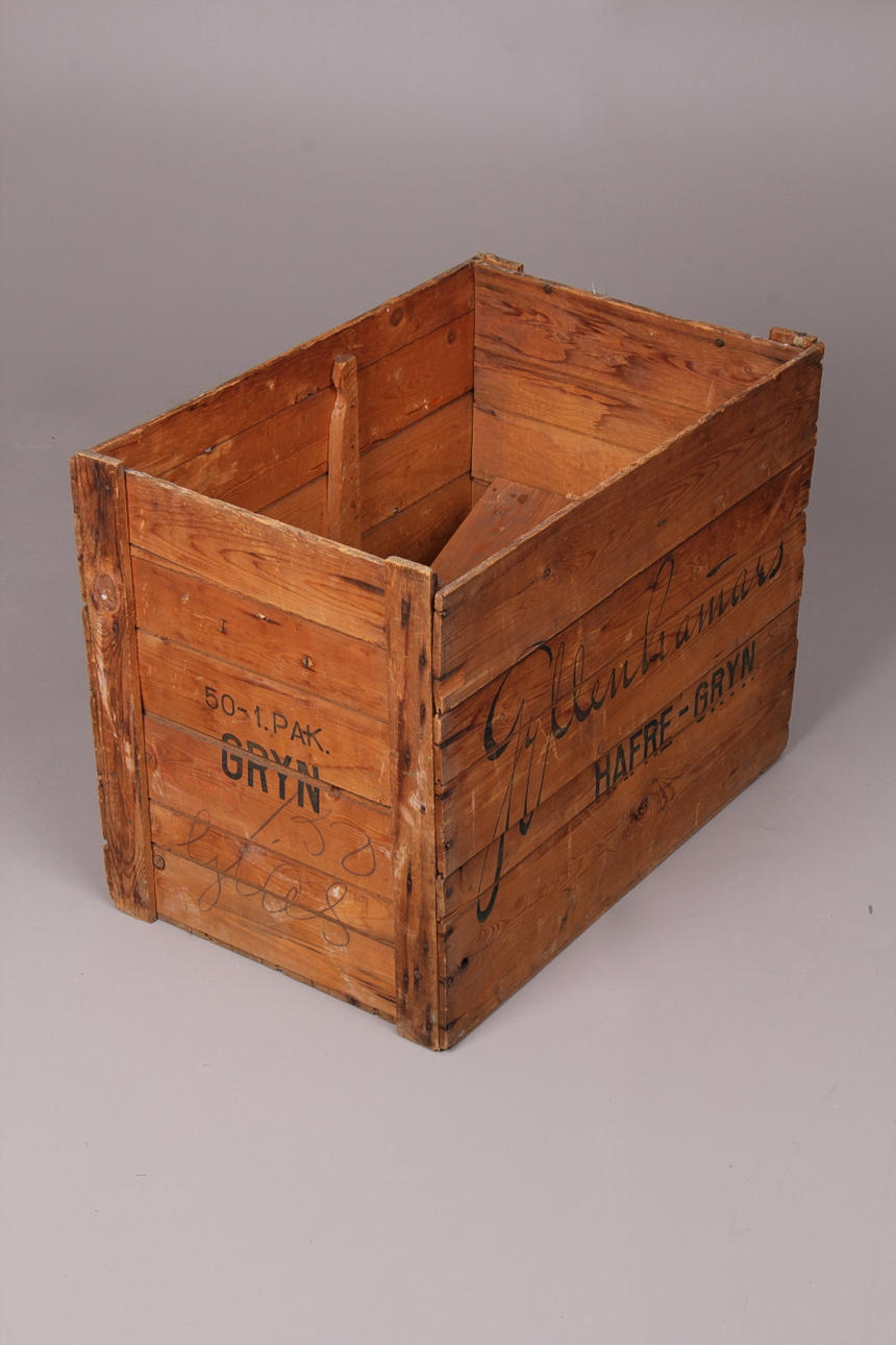 TRÄLÅDA, Gyllenhammars Hafre-Gryn.