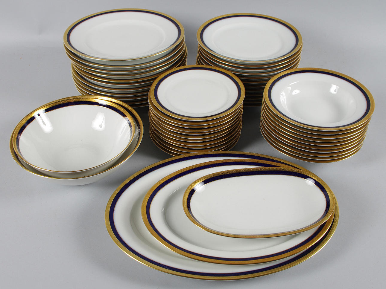 MATSERVIS med koboltdekor, Heinrich.