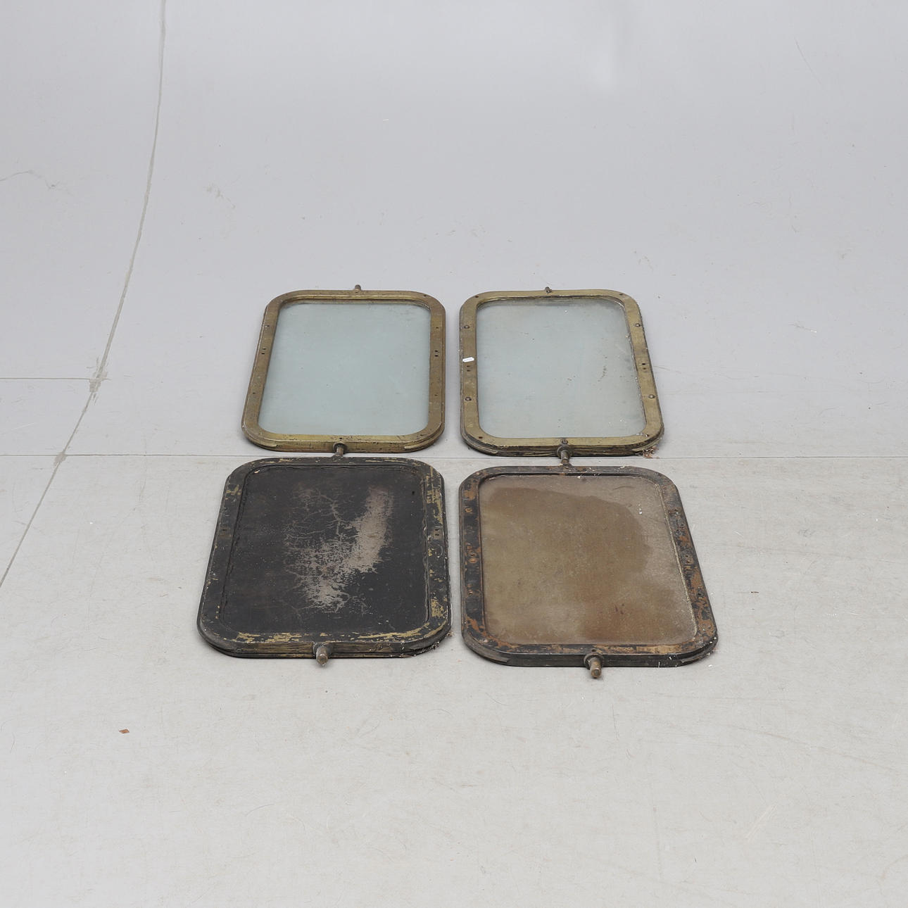 VENTANAS DE TREN, 4 piezas, década de 1900.