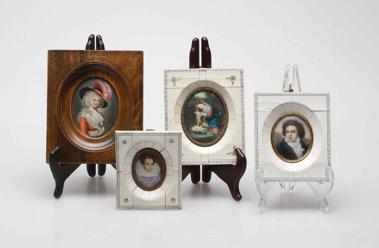 MINIENTS, 4 pcs, 1800s / 1900s.