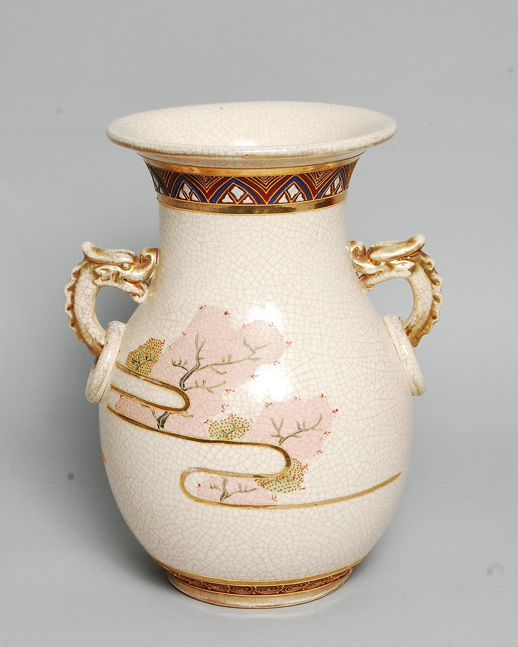 URNA, porslin, Kina.