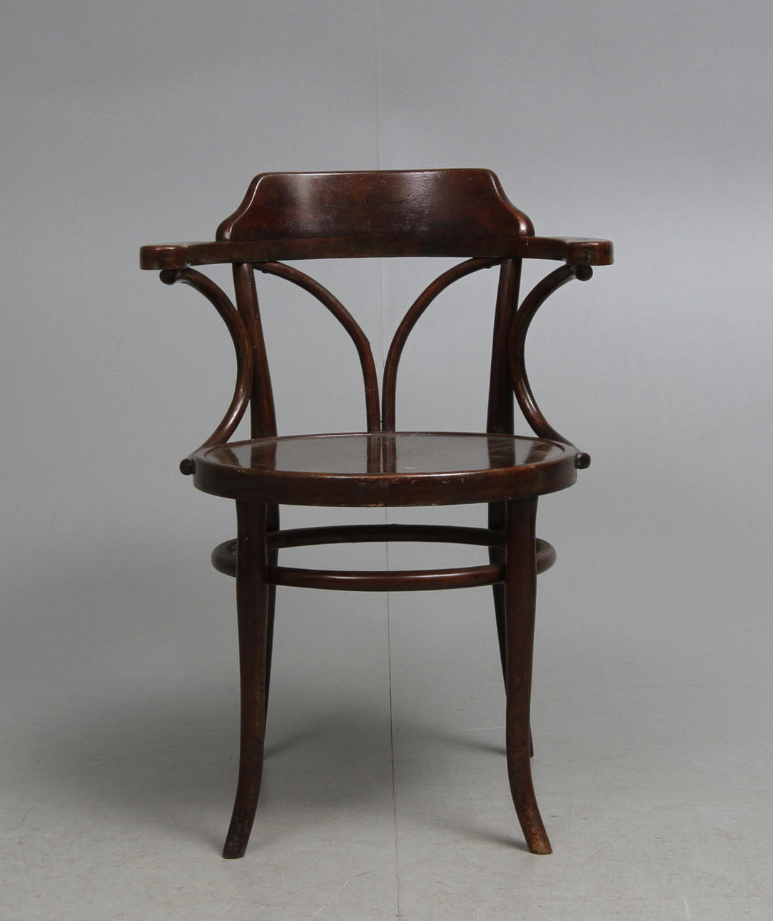 KARMSTOL, Thonet-typ, 1900 talets början.