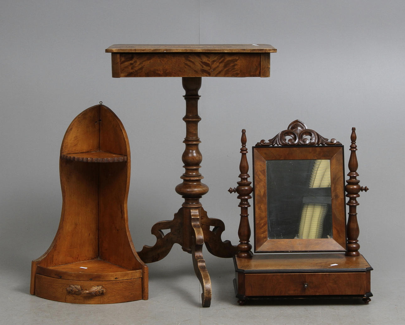 SYBORD, PIPHYLLA, samt BYRÅSPEGEL. Sent 1800-tal.