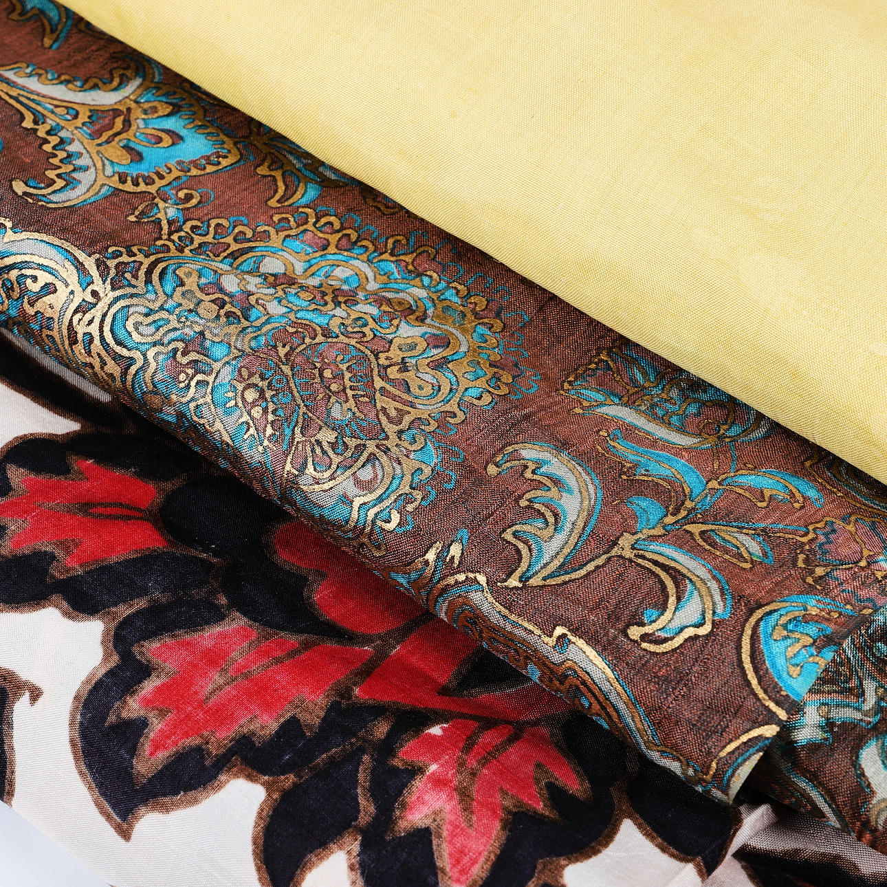 TYGER TILL SARI, 3 stycken, silke, Indien.