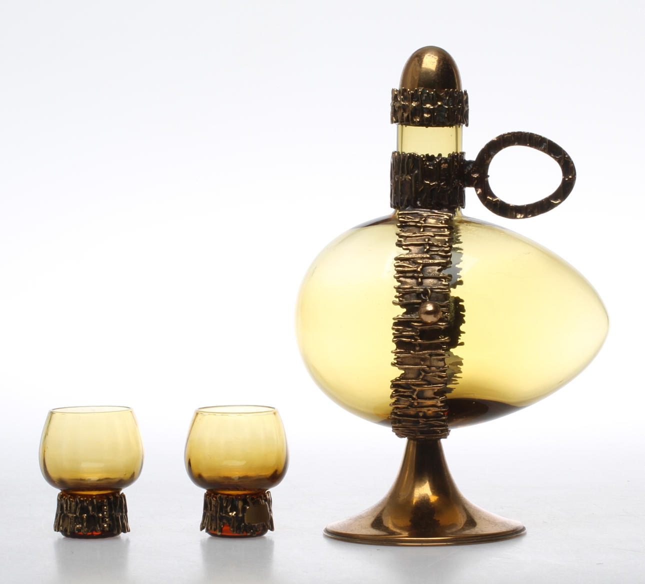 KARAFF och 2 st glas, "Turun Hopea", Pentti Sarpaneva, Finland.