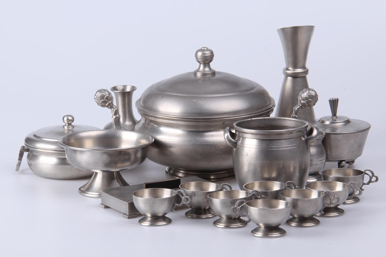 PARTI TENN, 17 delar, Svenskt tenn samt GAB.