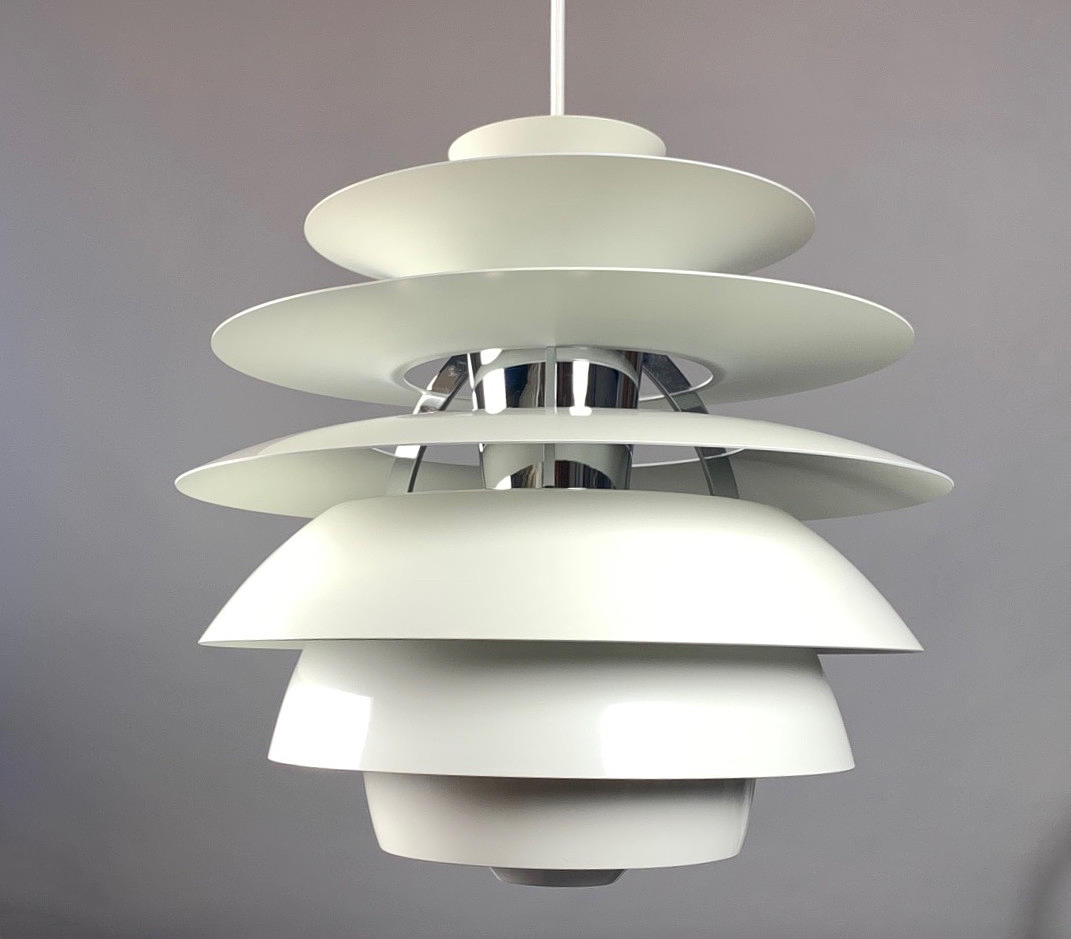 POUL HENNINGSEN. PH SNOWBOLD LAMPE.