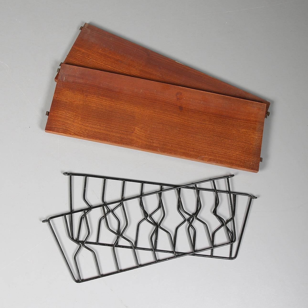 STRINGHYLLA, teak, 1900-talets mitt.