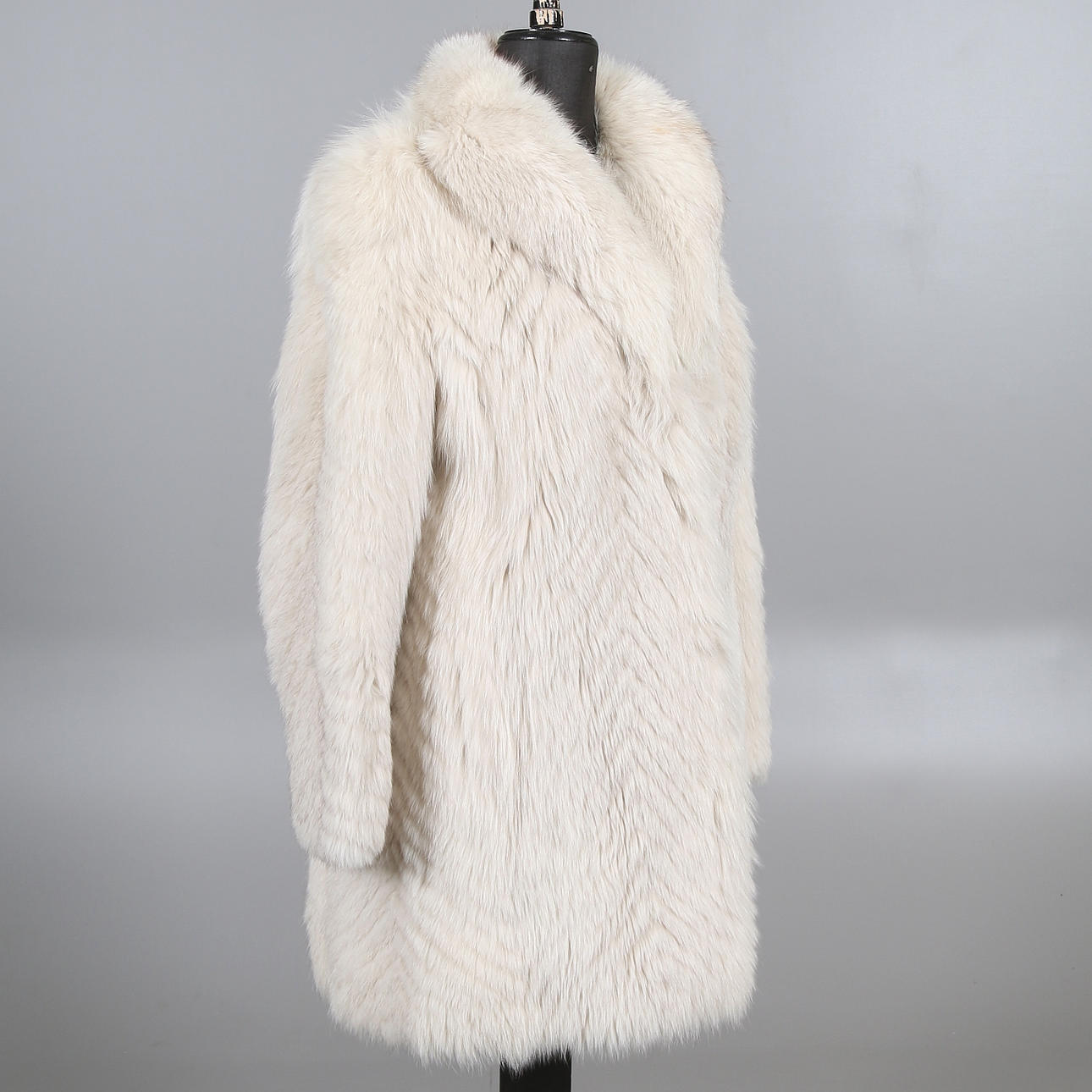 pelsjakke, blå ræv, Saga Fox. Stl. 34.