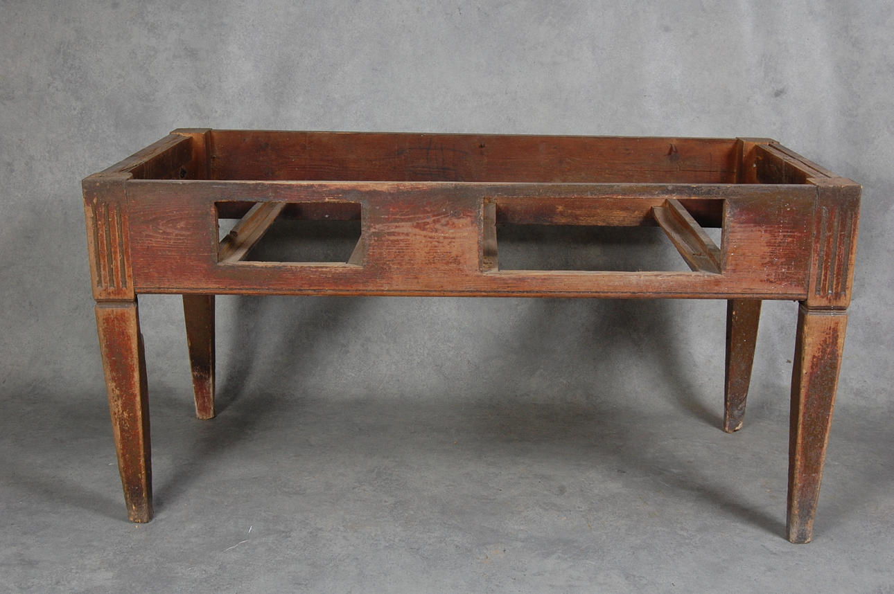 BORDSUNDERREDE, gustavianskt, 1700-tal, proveniens Hultseröd Billinge.