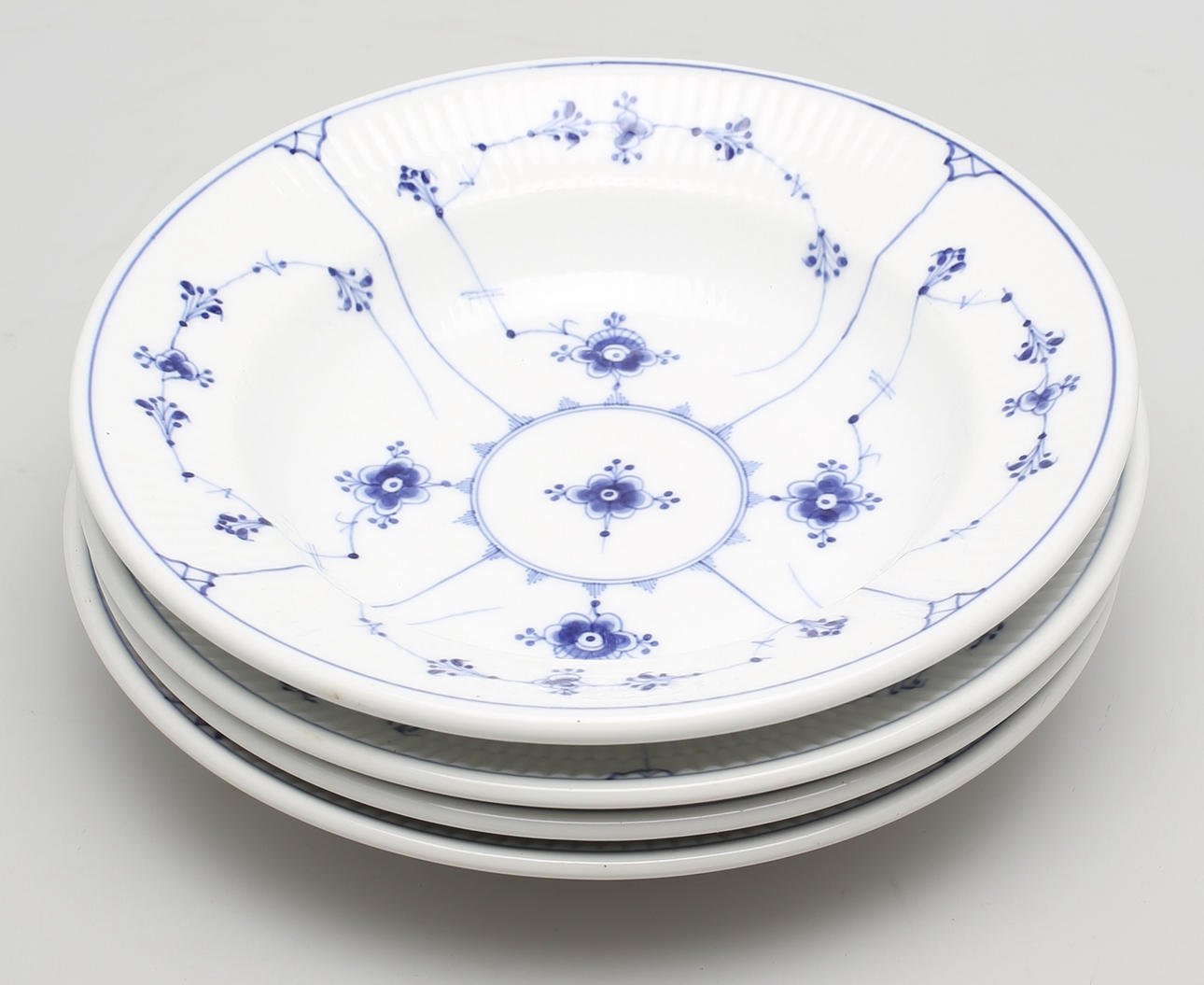 SERVISDELAR 4 st Royal Copenhagen "musselmalet".