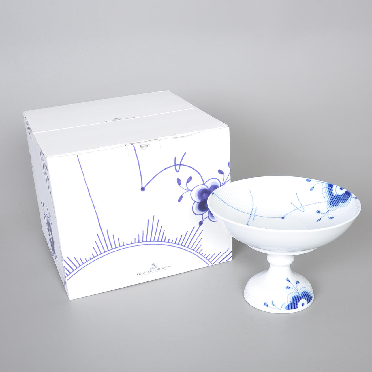 ROYAL COPENHAGEN Musselmalet Mega Kagefad.