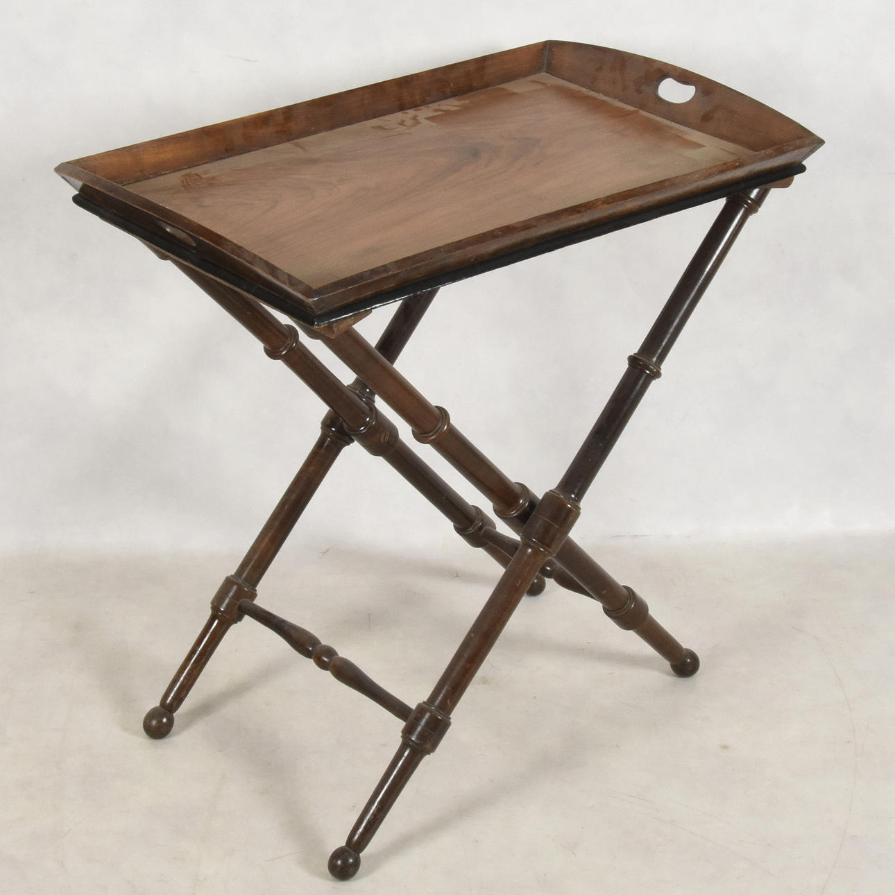 BRICKBORD, trä, 1900-talets första hälft.