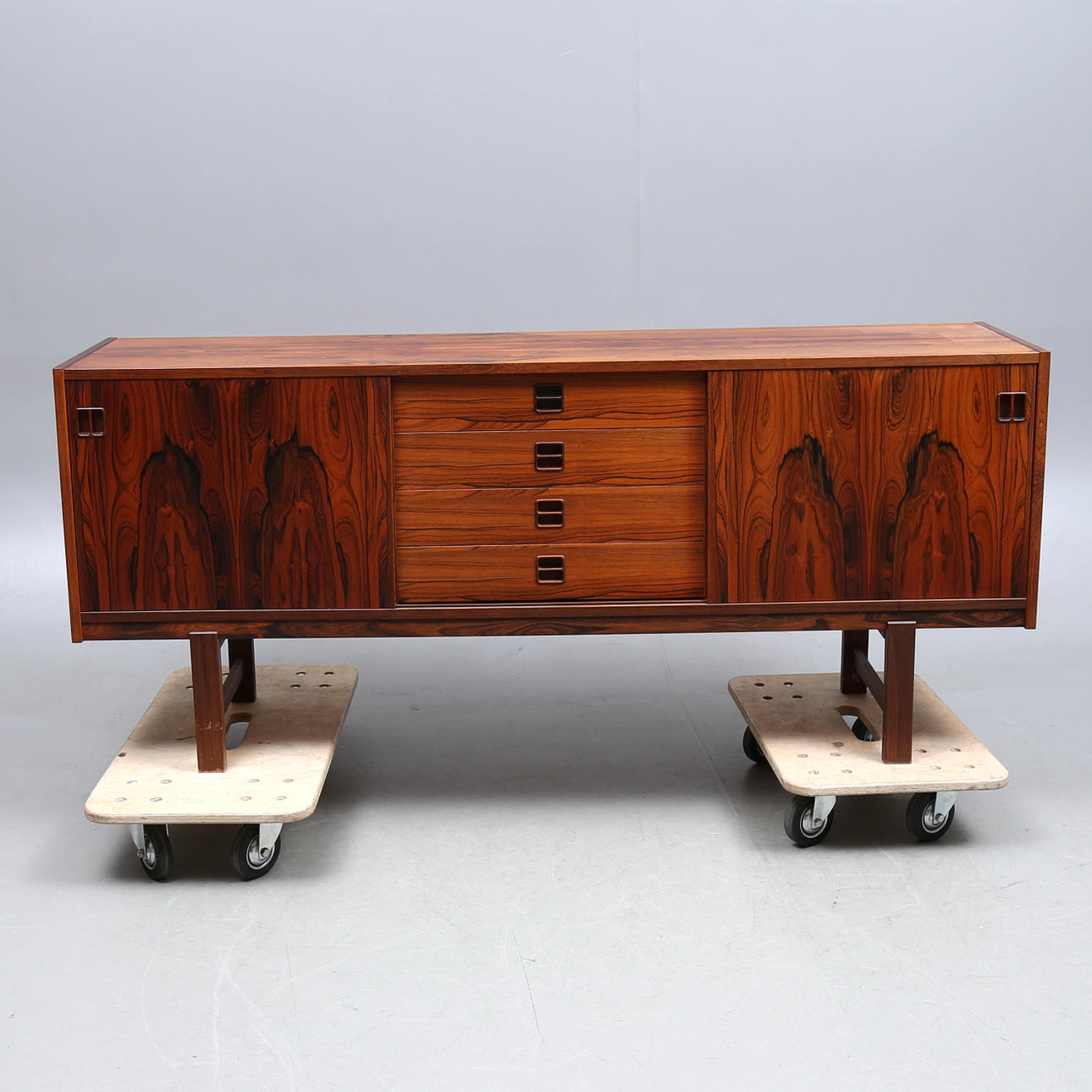 SIDEBOARD, jakaranda, 1960-tal.