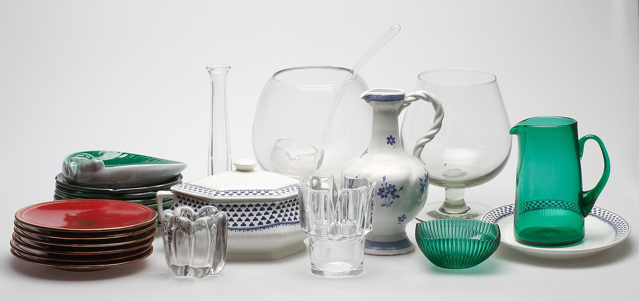 KERAMIK och GLAS, bl.a. Reijmyre, Orrefors, Gefle.