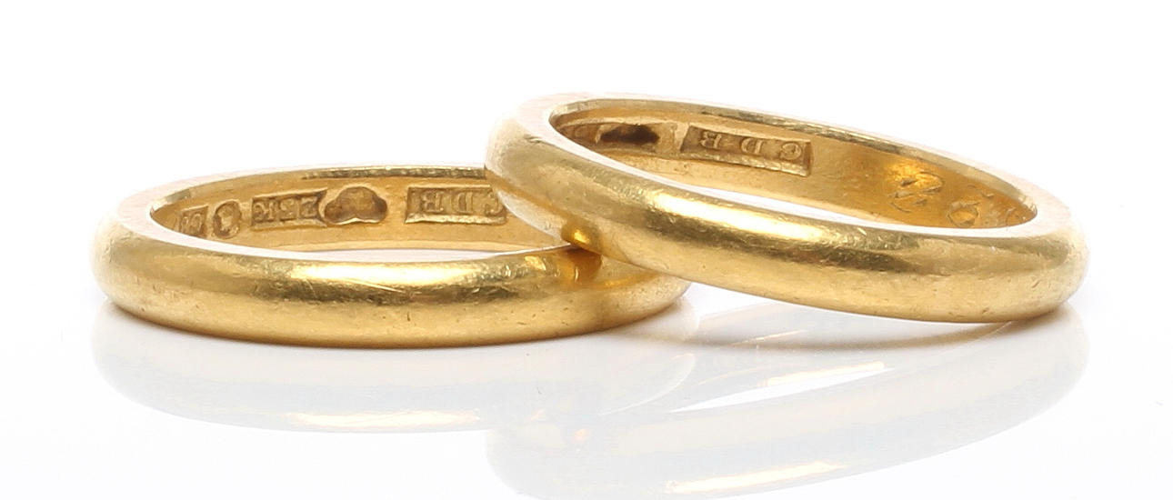 RINGAR 2 st, 23k guld, C D Bäckström 1928/1929.