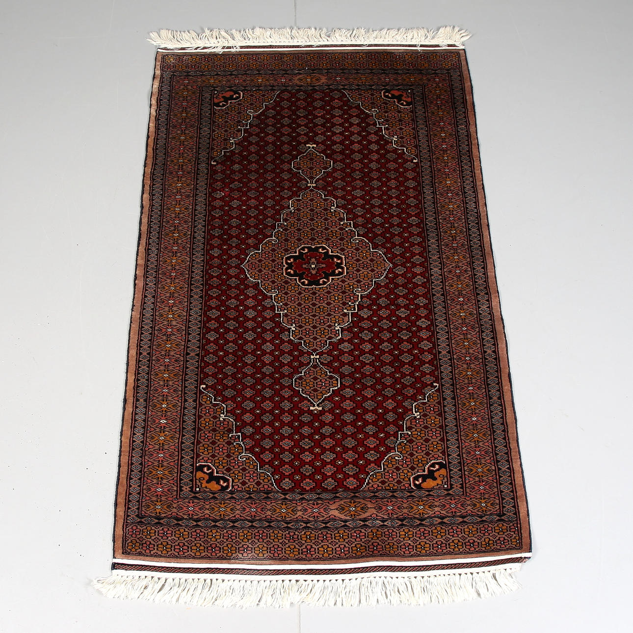 MATTA, Orientalisk, Karachi. 152 x 93 cm.