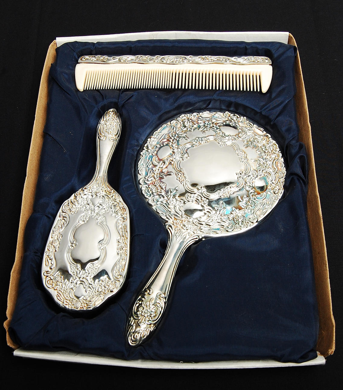 SET, BORSTE, SPEGEL, KAM, nysilver, 1900-talets mitt.