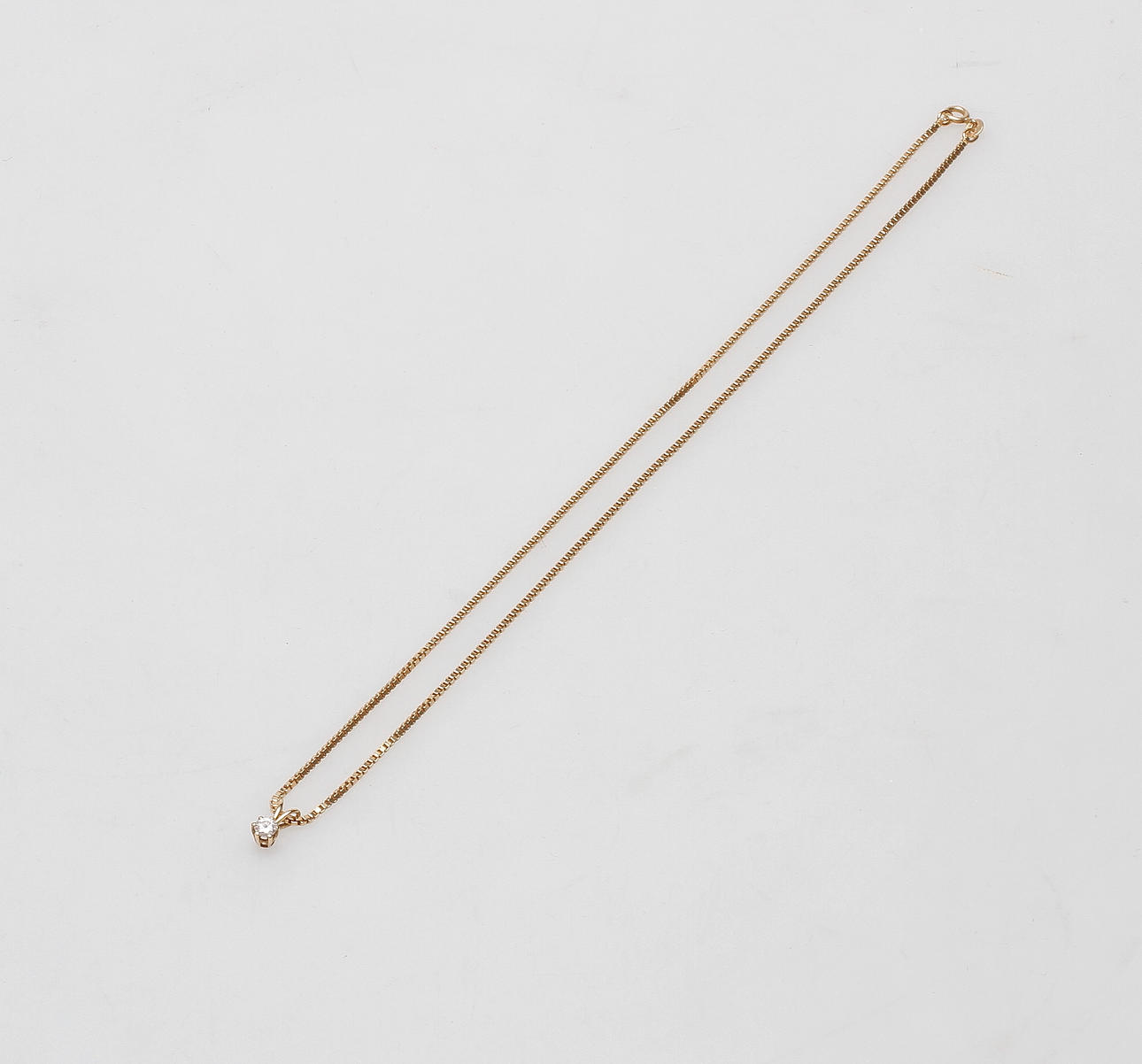 HALSKEDJA VENEZIA samt DIAMANTHÄNGE, 18k guld, total vikt ca 10,6 gr.