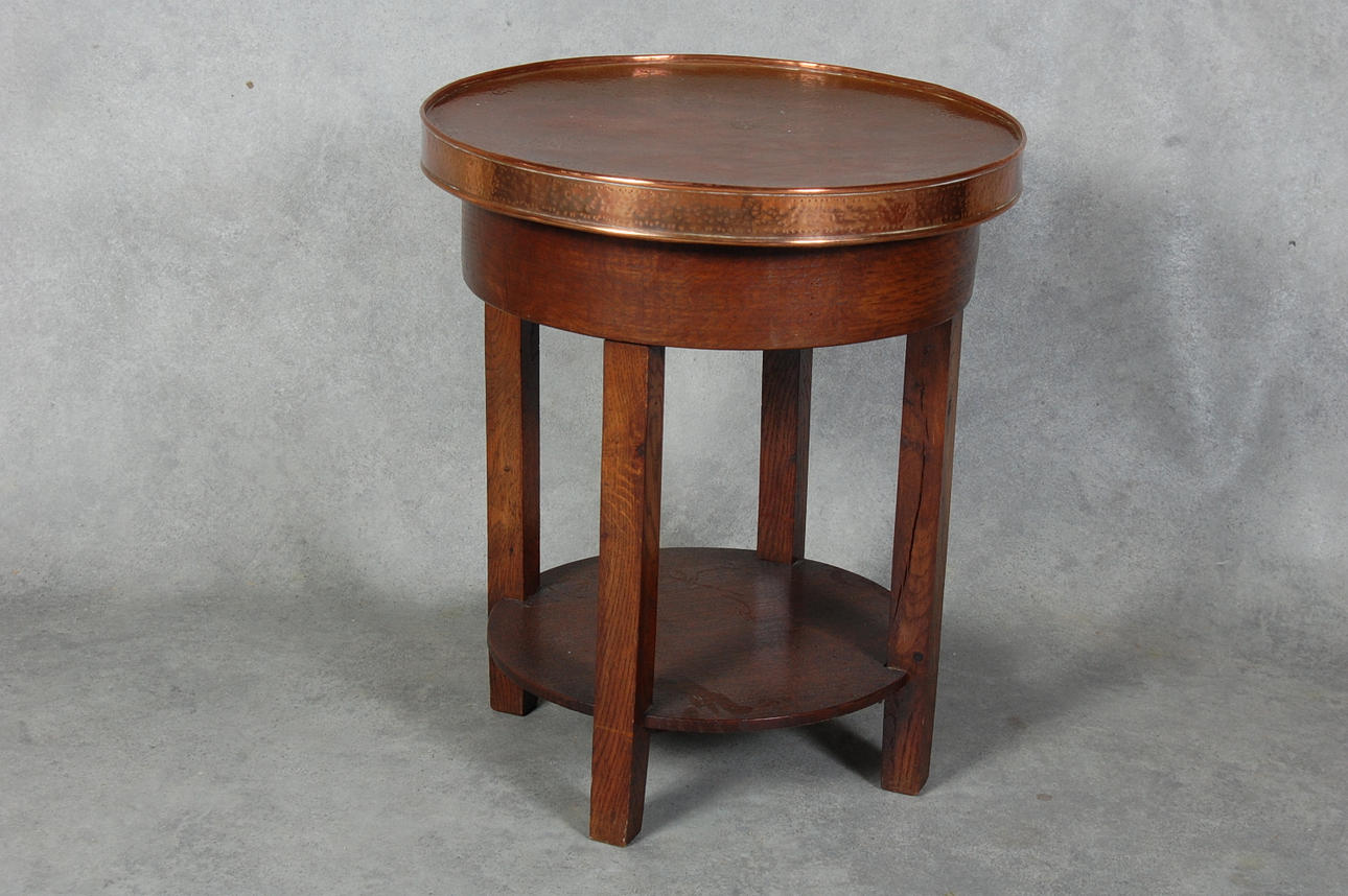 BORD med kopparskiva, 1900-talets första del.