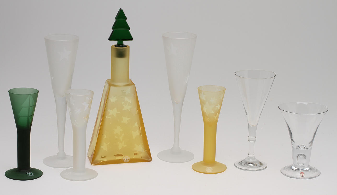 PARTI GLAS, 17 delar, bland annat Reijmyre.