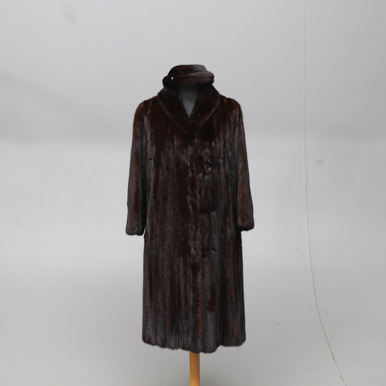 PELZ, Nerz, "Saga Selected", Saga Mink.