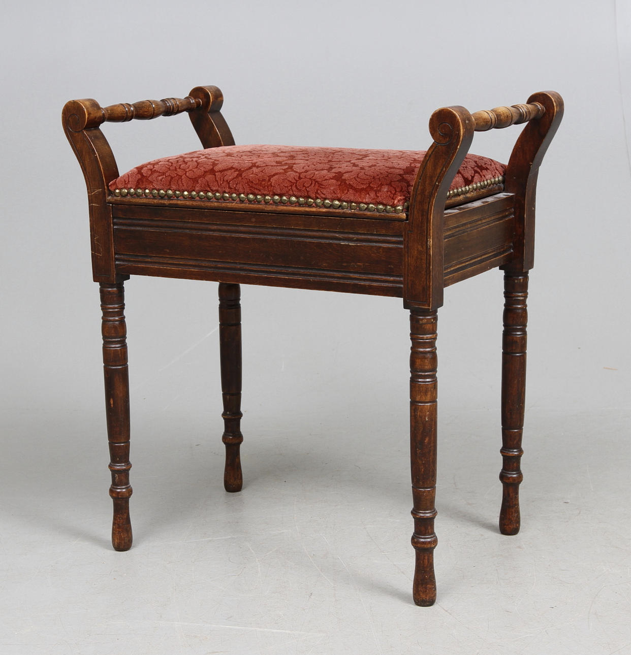 PIANOPALL, jugend, 1920-tal.