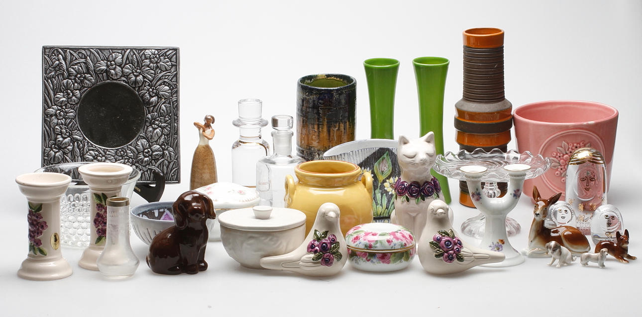 KERAMIK OCH GLASFÖREMÅL, bl.a. Tilgmans, Kosta, Rosa Ljung.