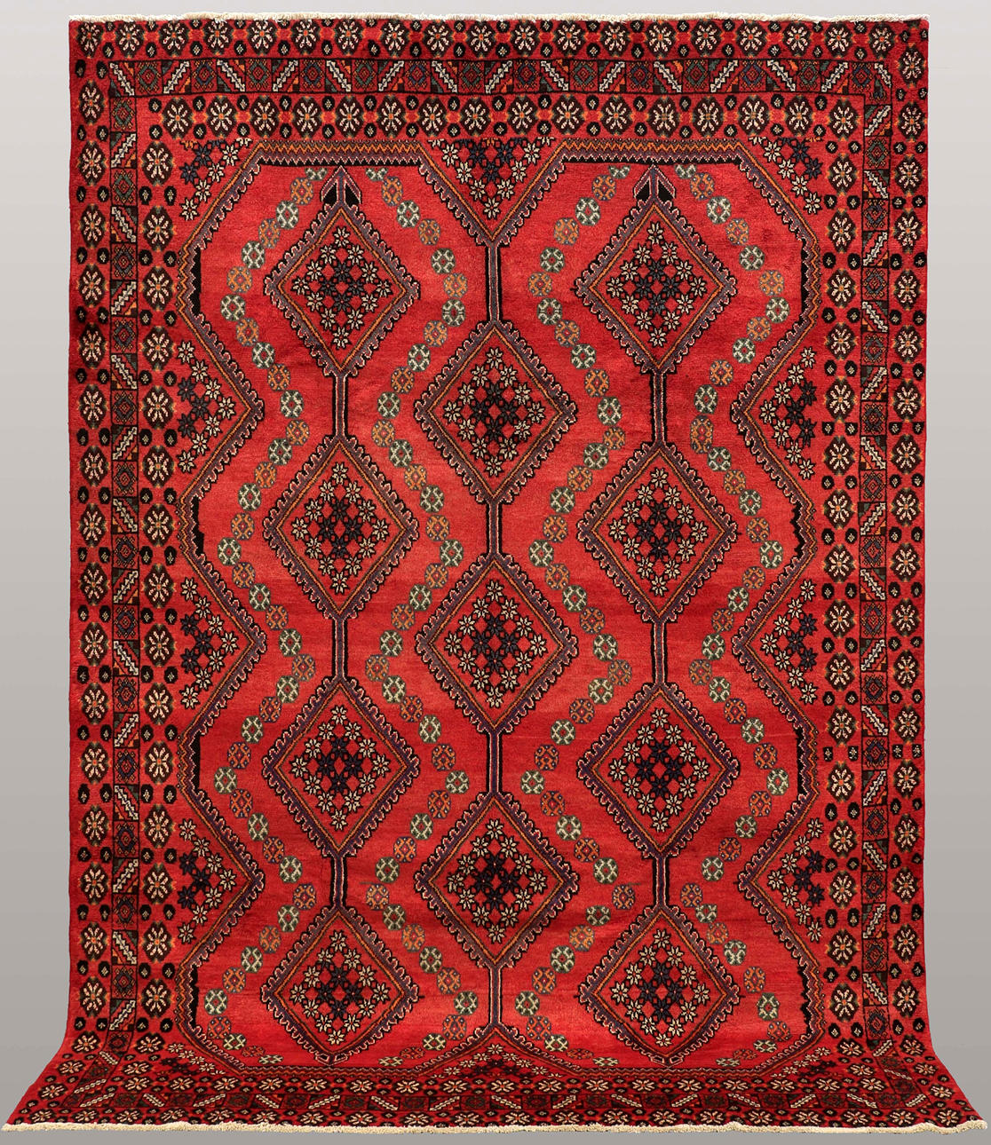 MATTA, perser, kuller. Cirka 289 x 198 cm.