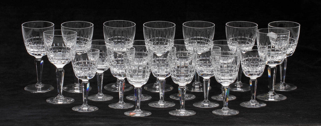 GLASSERVISDELAR, 21 delar, Orrefors, 1900-tal.