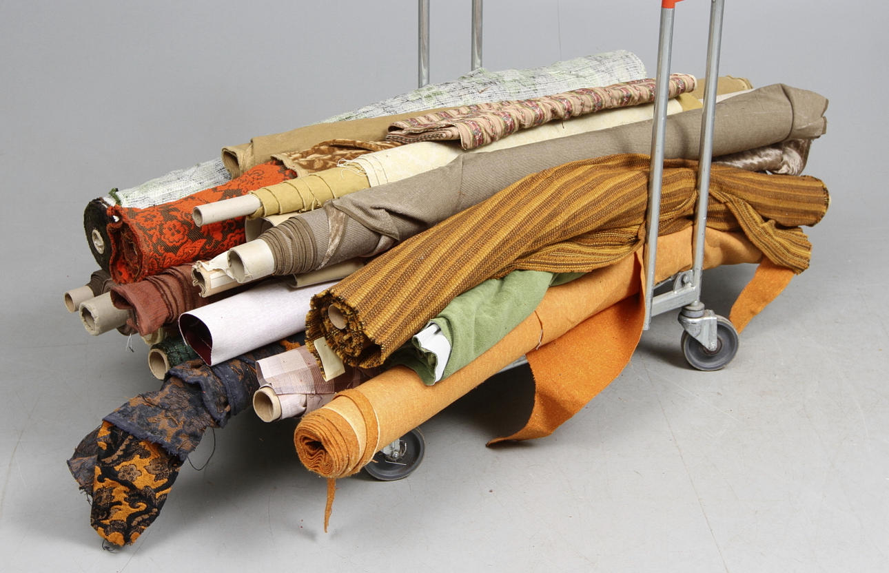 MÖBELTYGER mest 1970-80-tal. Mattor & Textil - Textil - Auctionet