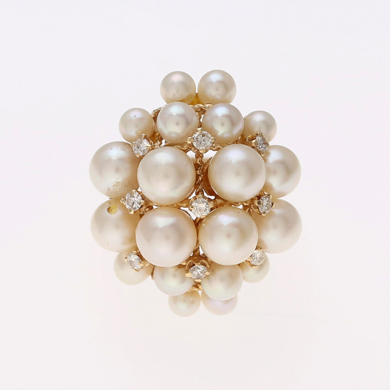 Pärla och diamantring.