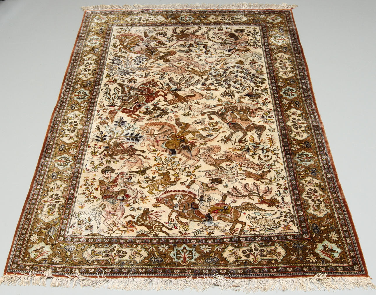 MATTA, orientalisk, ca 210 x 141 cm.