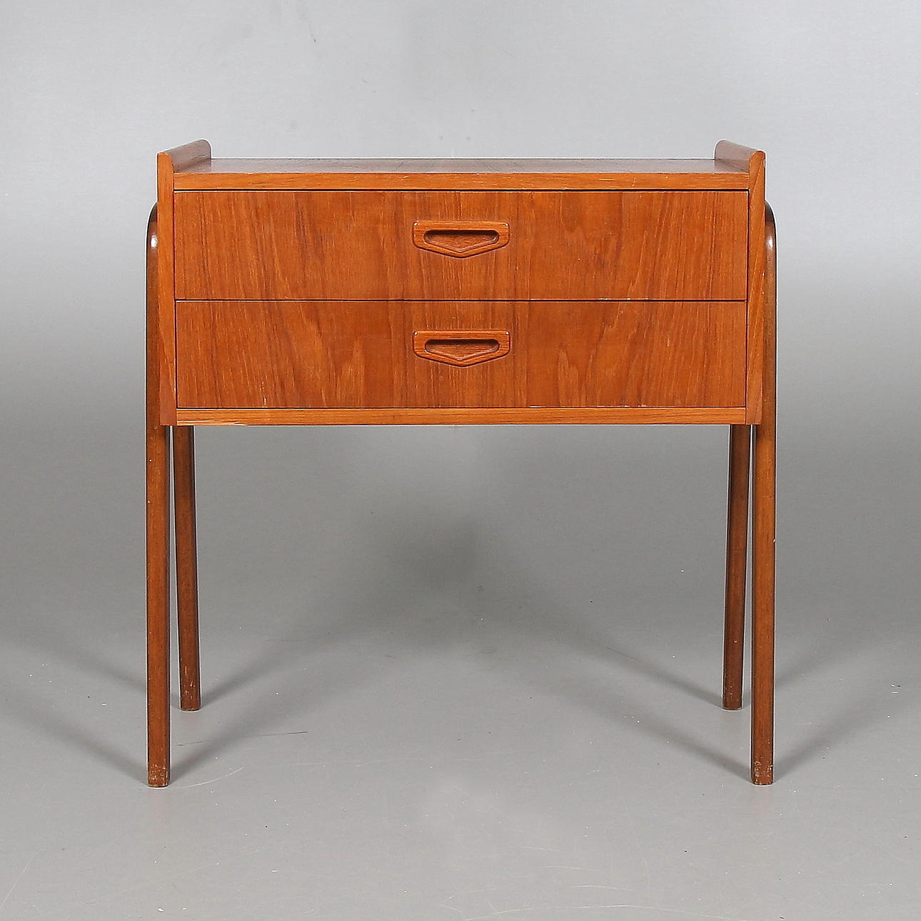 BYRÅ, teak, 1950/60-tal.