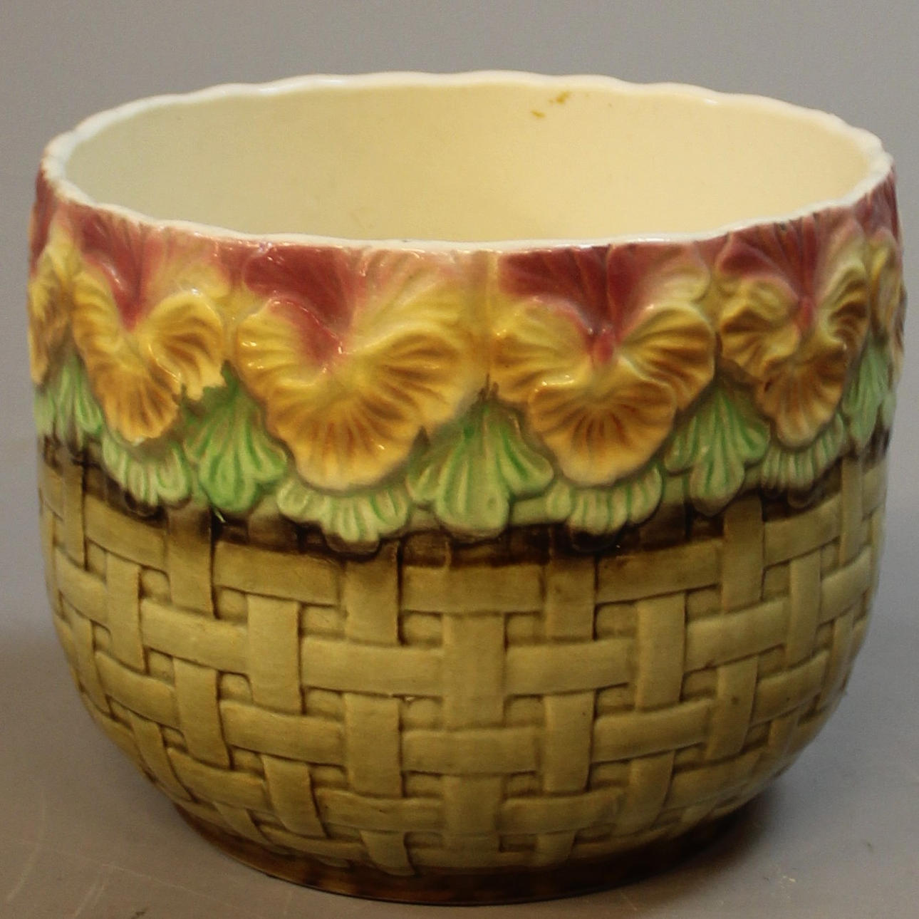 YTTERFODER, jugendstil.